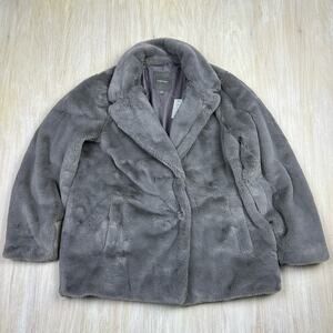 NWT Maurices Gray Soft Faux Fur Snap Winter Warm Outerwear Jacket Coat Large